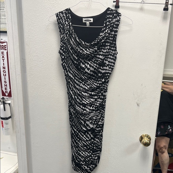 Black and White Cowl Neck Sleeveless Midi Dress - Picture 1 of 3